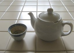 teapot w/
teacup